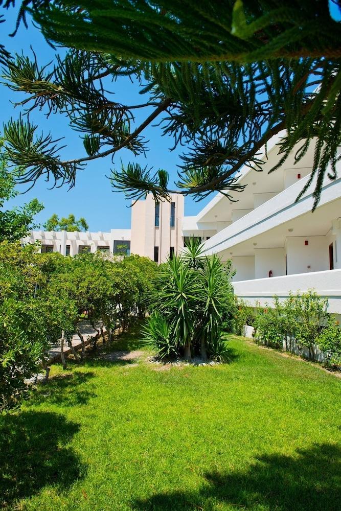 Blu Hotel Afantou
